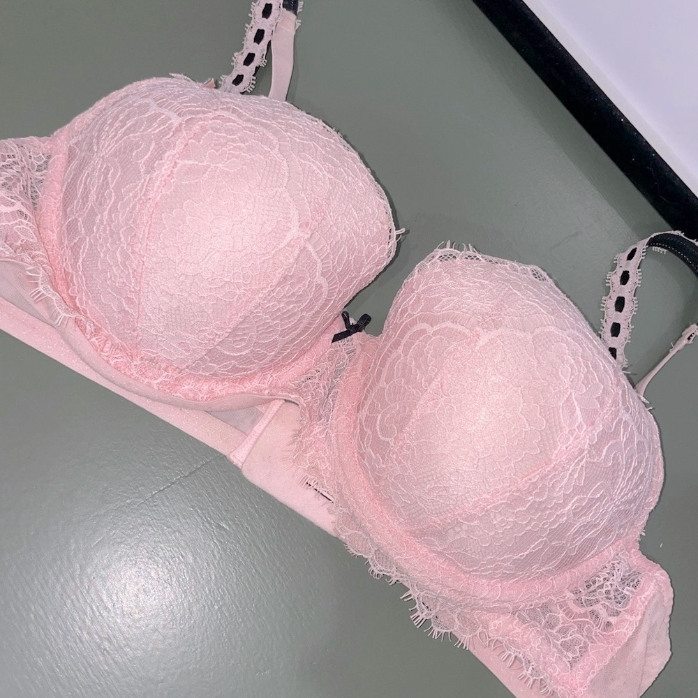 Victoria's Secret Blush Lace Bra